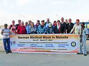 German Week mit Banner am Flughafen Mekelle 2104